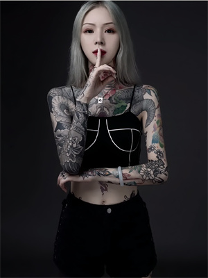 求锈刃藏谜：穿越女的复仇路小说的全文免费阅读链接